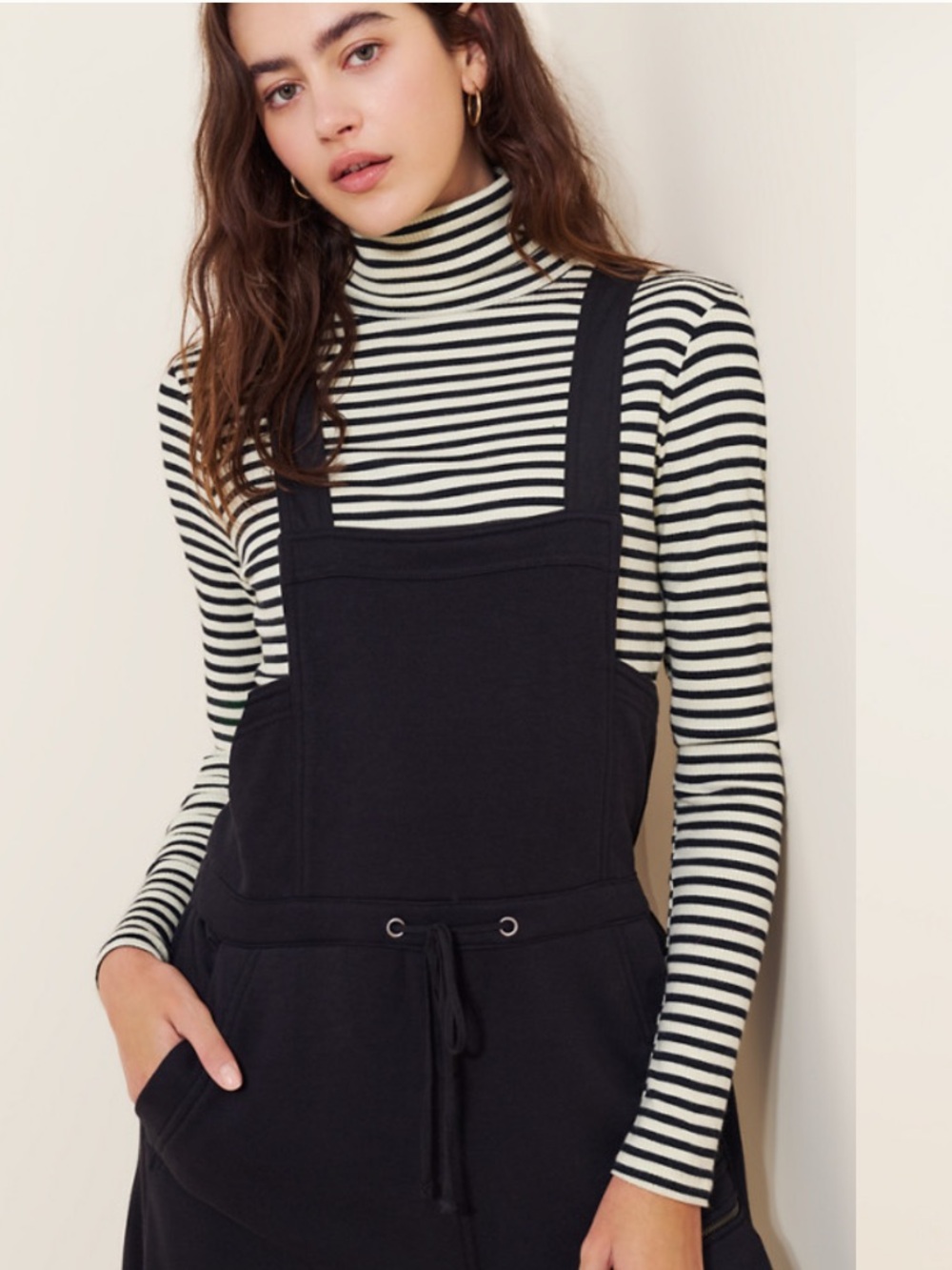 Relaxed Drawstring
Overalls
Dailey Practice
Color Black - Picture 2 of 7